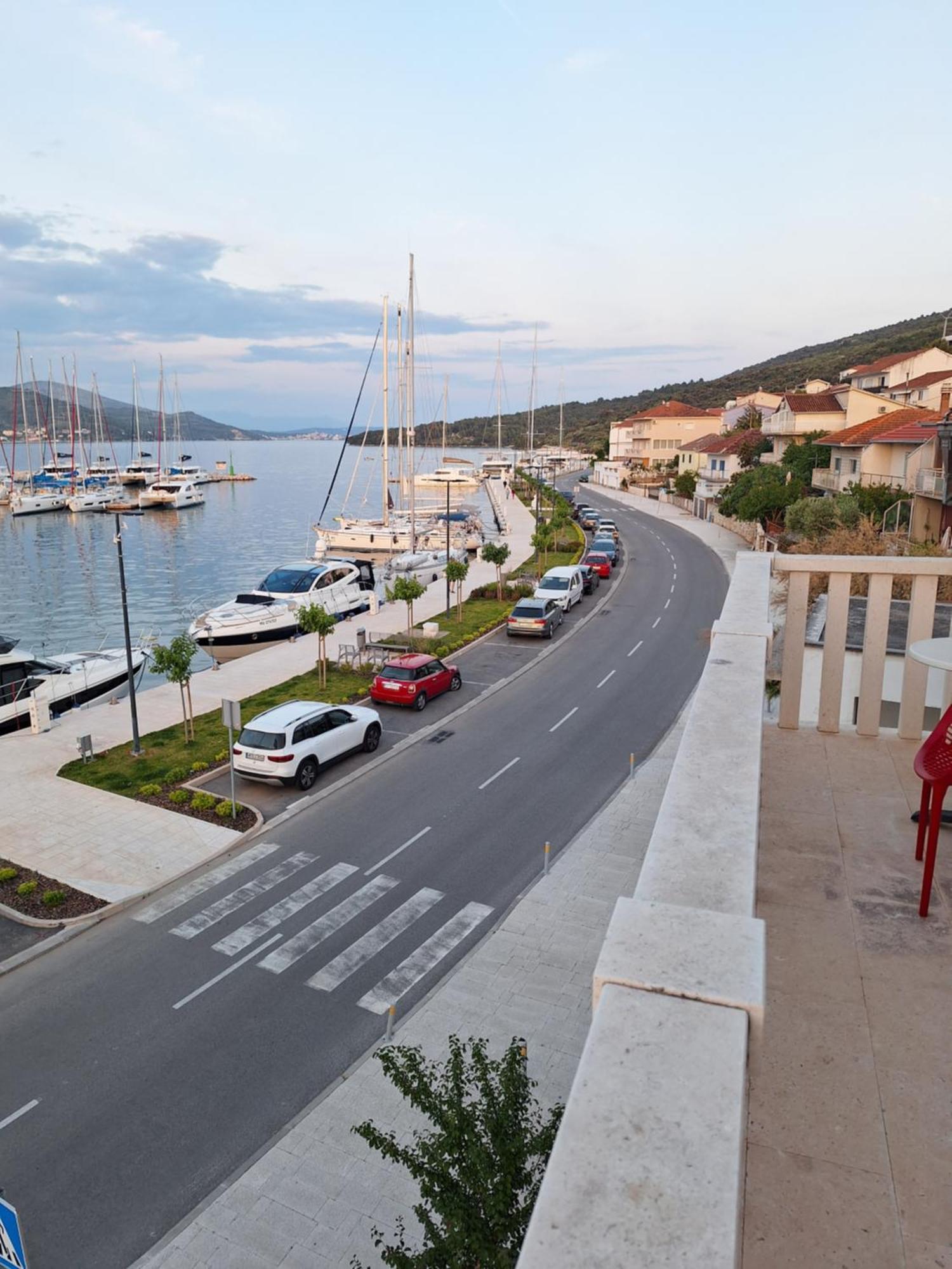 Apartments Zura Marina Oda fotoğraf